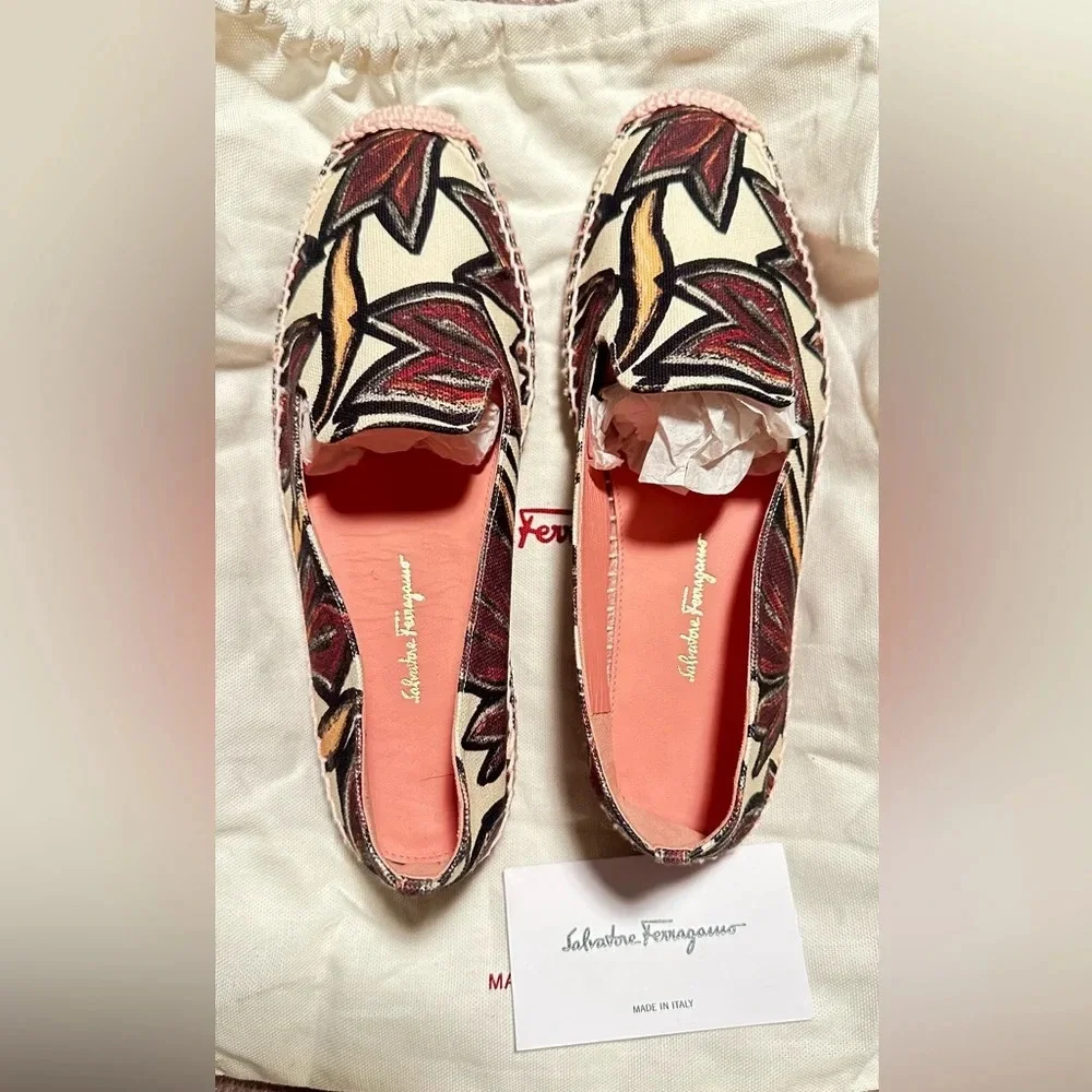 New Salvatore Ferragamo Sue Espadrille Flat Size 6.5